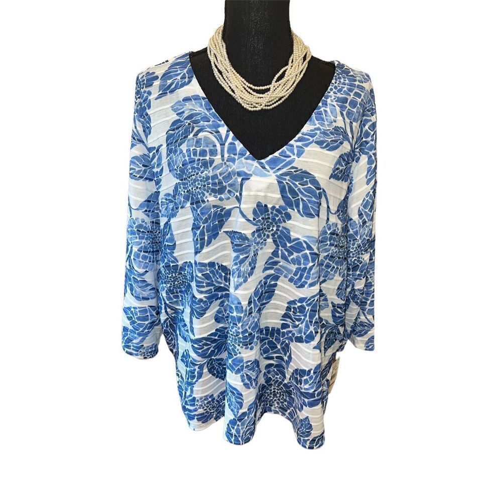 V-Neck Top by Alfred Dunner